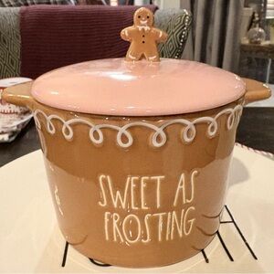Sweet as Frosting Ramekin with Gingerbread Lid